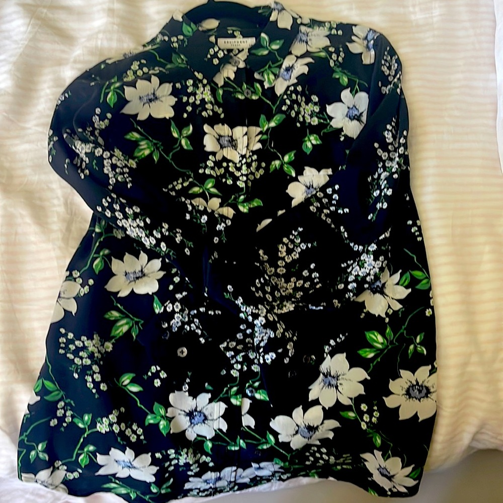 Equipment button down